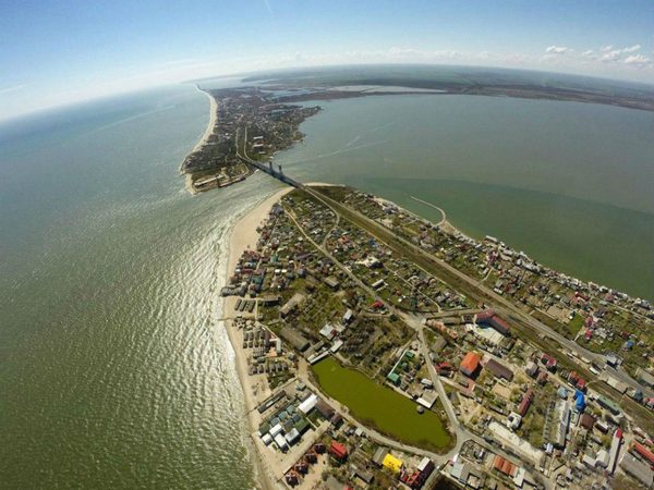 Затока. Вигляд зверху Фотографія курорту Затока з висоти пташиного польоту