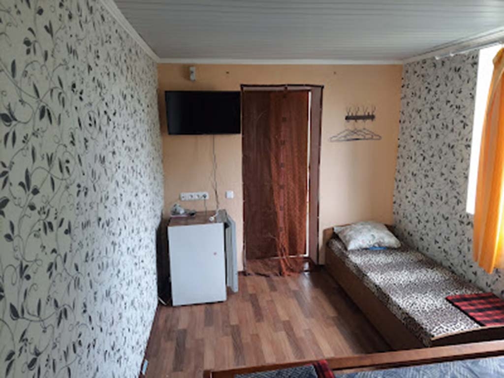 Морські далі